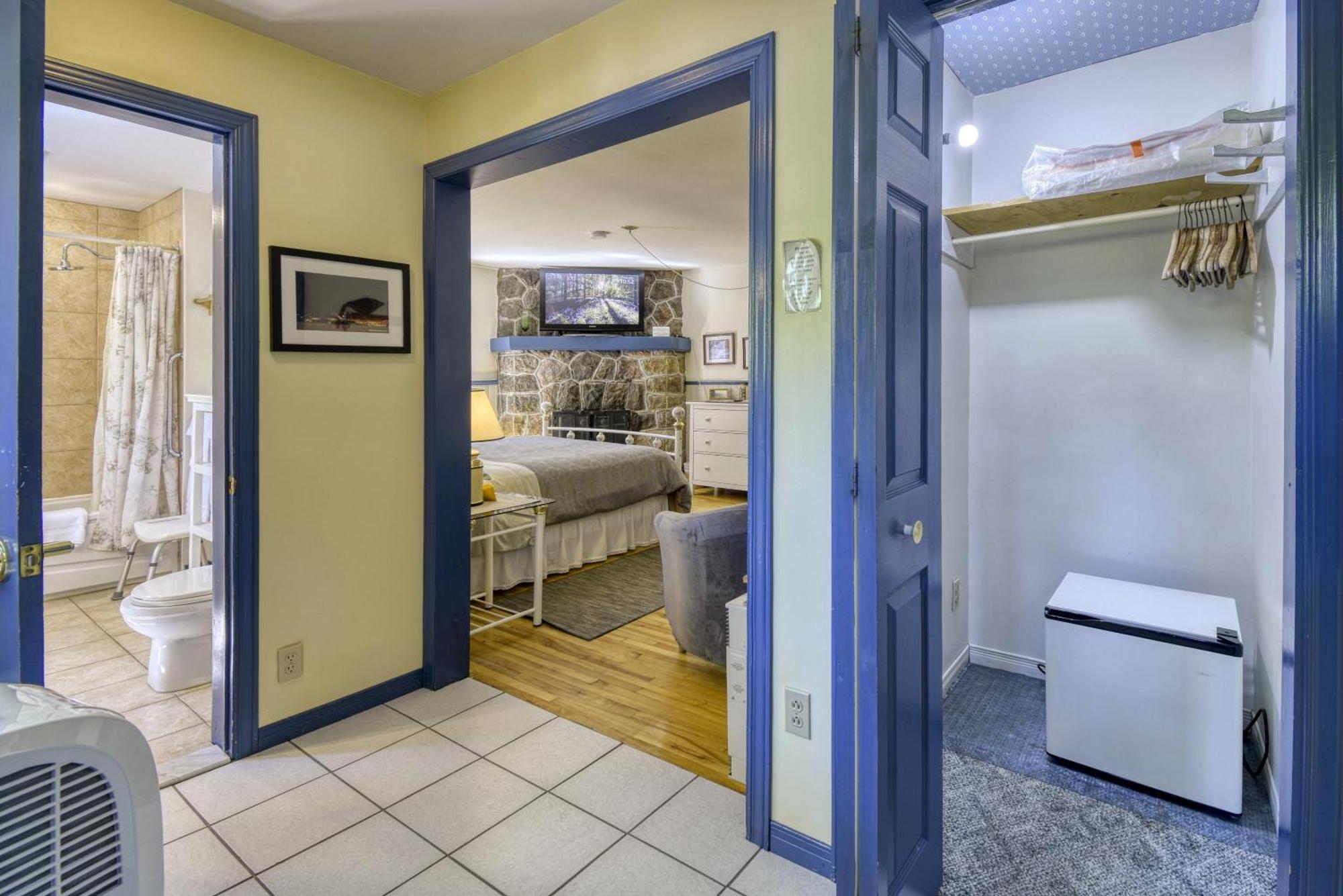 Auberge Le Lupin-Self Check-In Mont-Tremblant Exterior foto