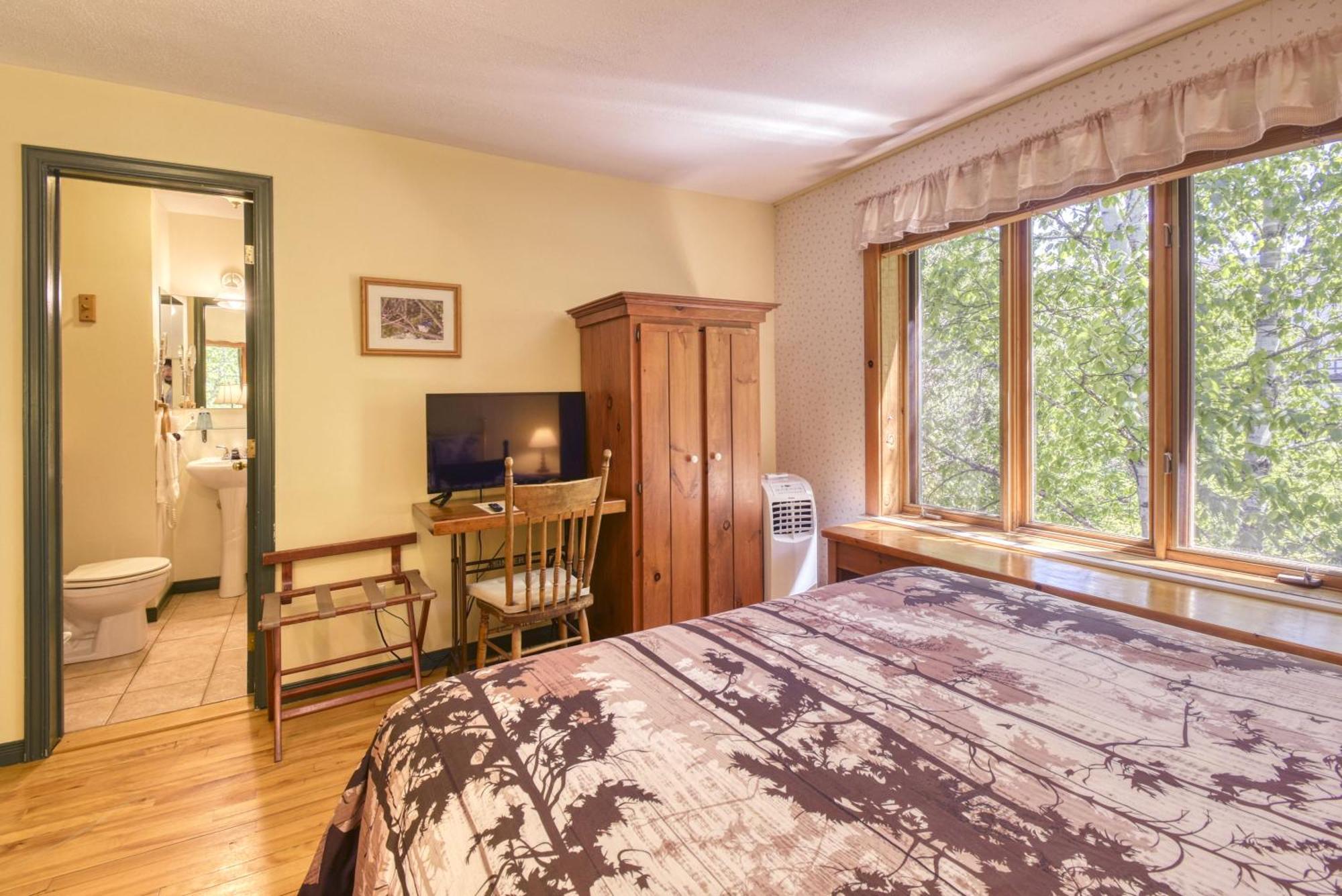 Auberge Le Lupin-Self Check-In Mont-Tremblant Exterior foto